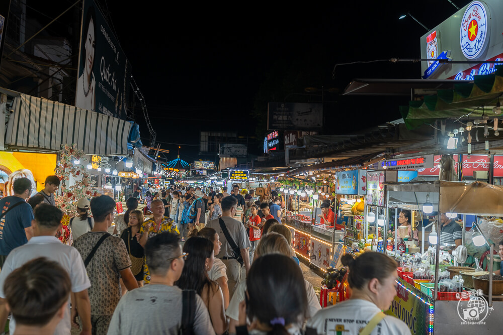 富國島夜市,富國夜市,富國島景點,富國島旅遊,富國島自由行,富國島,越南富國島,富國島必逛,富國島換錢,富國島伴手禮